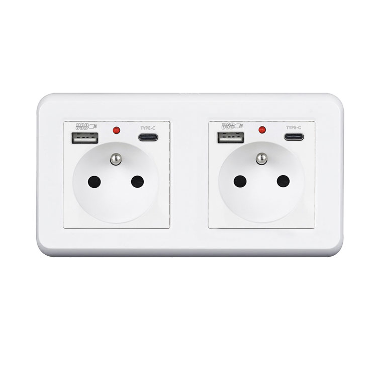 UNIC Elektrick zsuvka 2x (230V+USB+USB C 5V/2,1A) plast bl v rmeku 153mm