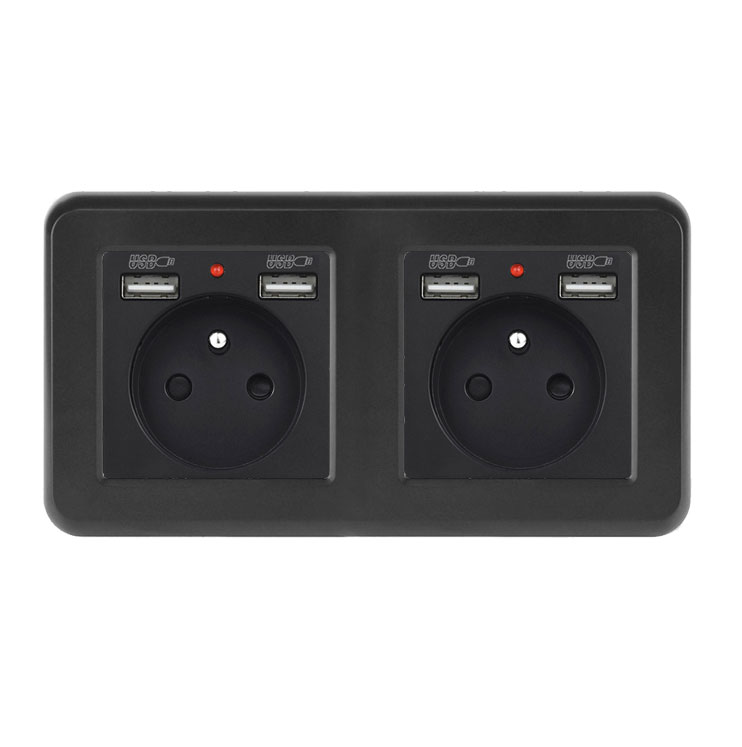 UNIC Elektrick zsuvka 2x (230V+2xUSB 5V/2,1A) plast ern v rmeku 153mm