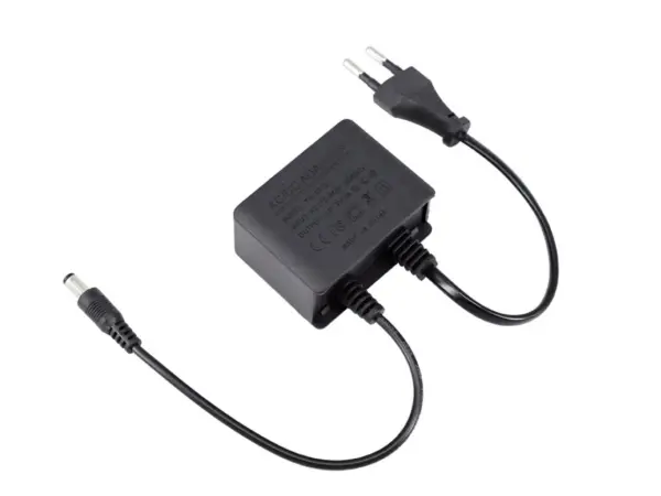 12v 2a dc 5,5/2,1mm adapter pro ptz kameru cerny