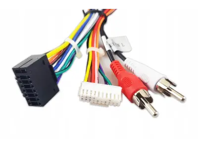 Propojovac� kabel PODOFO 16PIN s AUX pro autor�dia FORD FOCUS, C-MAX, S-MAX, KUGA