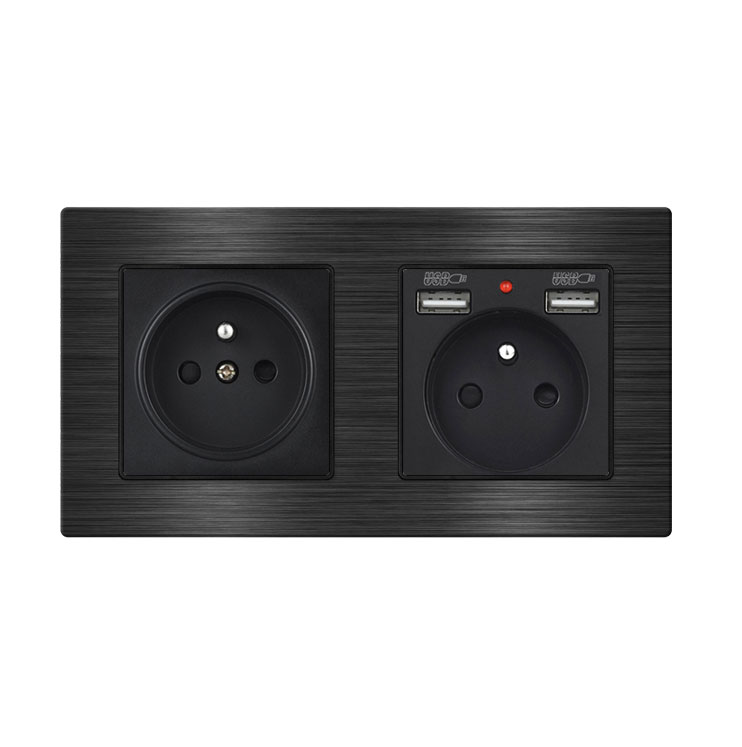 UNIC Elektrick zsuvka 2x230V+2xUSB 5V/2.1A v rmeku 153mm slitina hlinku ern